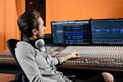 Beyerdynamic DT 880 PRO Monitor Headphones-250 Ohms -Audio Headphone Store 91MUSwHz20L. SL1500