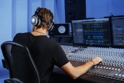Beyerdynamic DT 880 PRO Monitor Headphones-250 Ohms -Audio Headphone Store 91oOgCOsreL. SL1500