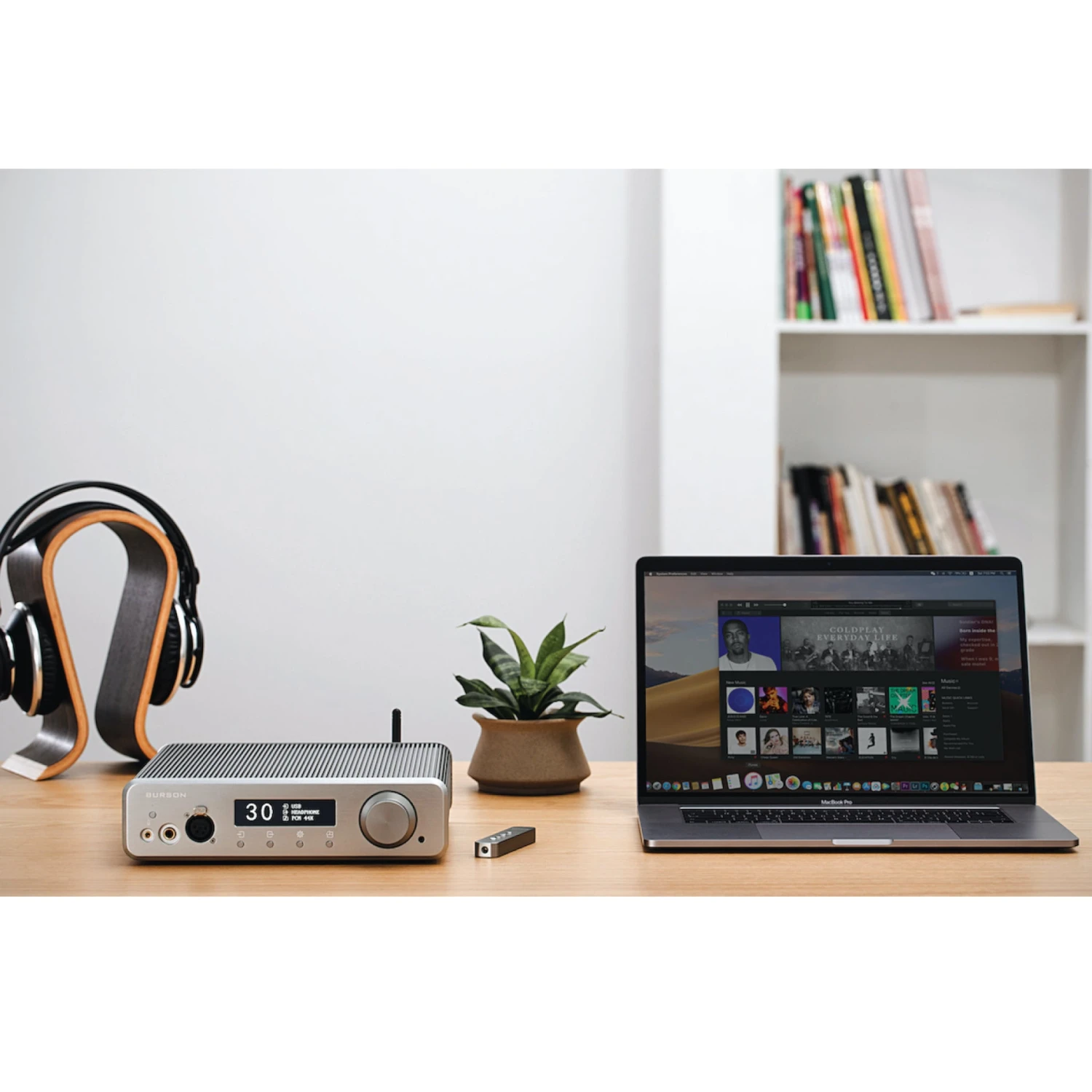 Burson Audio Conductor 3X Reference DAC Headphone Amp - Pre Amplifier 6 Burson Audio Conductor 3X Reference DAC Headphone Amp - Pre Amplifier - Image 6