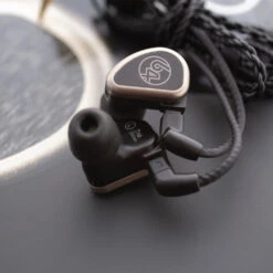 64 Audio - Trio Wired IEM -Audio Headphone Store Concept Kart 64Audio Trio Wired IEM Black 1 4 28e04318 0482 40cc 95e1 0b282f9344db