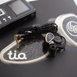 64 Audio - Trio Wired IEM -Audio Headphone Store Concept Kart 64Audio Trio Wired IEM Black 1 5 41a0d5e7 dcc2 47ab bd21 d35bb8a8bd42