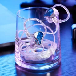 CCA - LYRA Wired IEM -Audio Headphone Store Concept Kart CCA LYRA Wired IEM Sapphire Blue 1 9