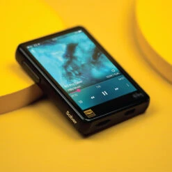 HiBy - R3 Pro Saber Portable Music Player -Audio Headphone Store Concept Kart HiBy R3 Pro Saber Portable Music Player Grey 10