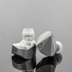 MOONDROP - KATO Wired IEM -Audio Headphone Store Concept Kart MOONDROP KATO Wired IEM Mirror Matte Steel 2 1