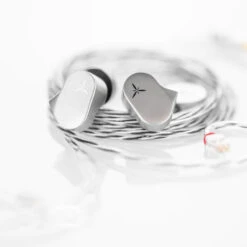 MOONDROP - Lan Wired IEM (Demo Unit) -Audio Headphone Store Concept Kart MOONDROP Lan Wired IEM 3 5 8230df55 35dd 4c67 8810 e7210c5549bd