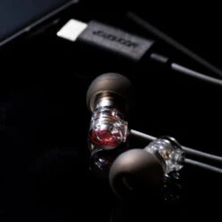 MOONDROP - Quarks DSP Wired IEM -Audio Headphone Store Concept Kart MOONDROP Quarks DSP Wired IEM Transparent 2 13