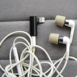 Meenova - Lighting Male To 3.5mm Female Audio Adapter -Audio Headphone Store Concept Kart Meenova Lighting Male to 3.5mm Female Audio Adapter Black 2 3