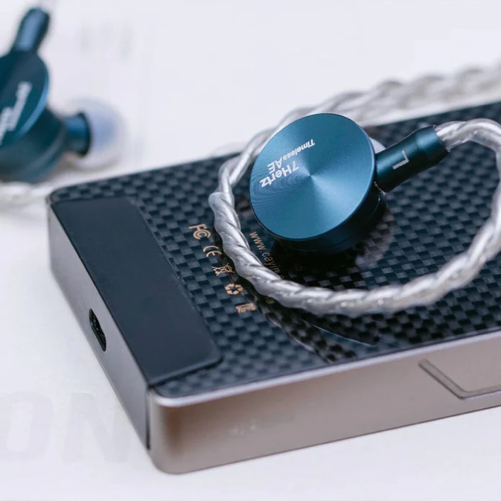 7Hz - Timeless AE Wired IEM 4 7Hz - Timeless AE Wired IEM - Image 4