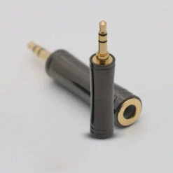 AUDIOCULAR – A11 Audio Adaptor -Audio Headphone Store Concept kart AUDIOCULAR A11 Audio Adaptor 5