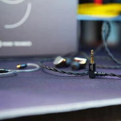 Rose Technics - QT9-MK3 IEM -Audio Headphone Store Concept kart Rose Technics QT9 MK3 1DD 4BA In Ear Monitor 9