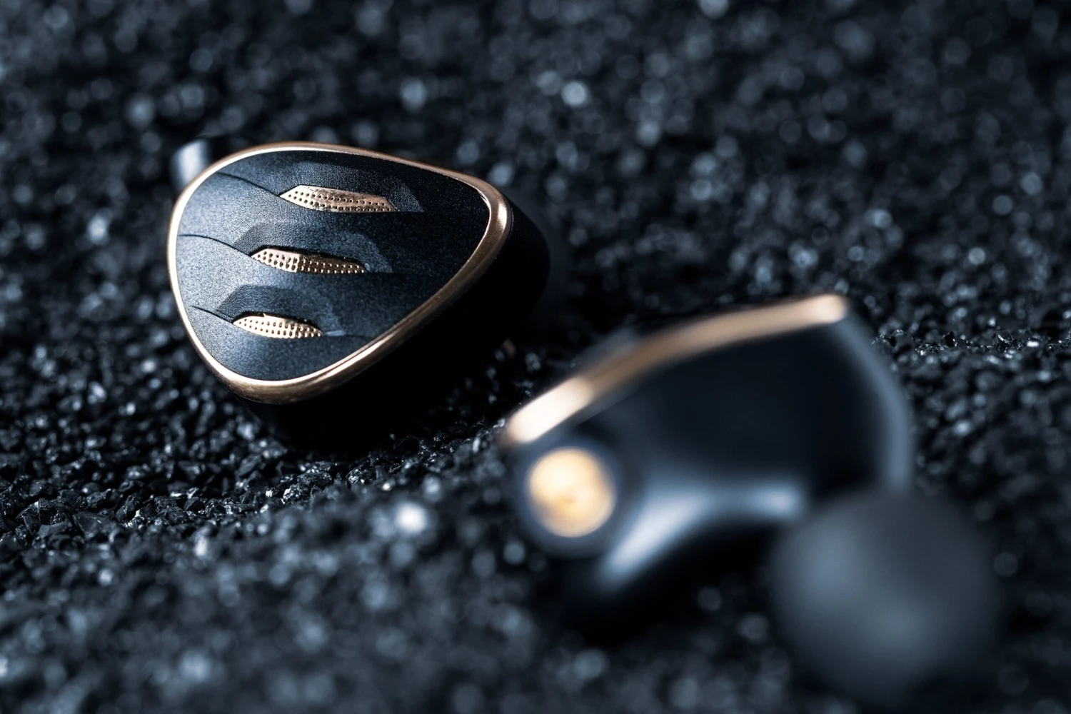 FiiO FH5S Quad Driver Hybrid In-Ear Monitor 8 FiiO FH5S Quad Driver Hybrid In-Ear Monitor - Image 8